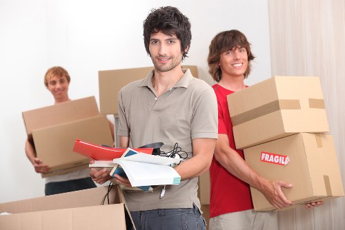 Elephant and Castle removals team handling access and transport