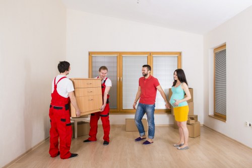 Apartment building access and moving preparation in Elephant and Castle