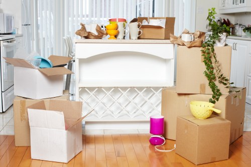 Home moving planning checklist for Elephant and Castle residents